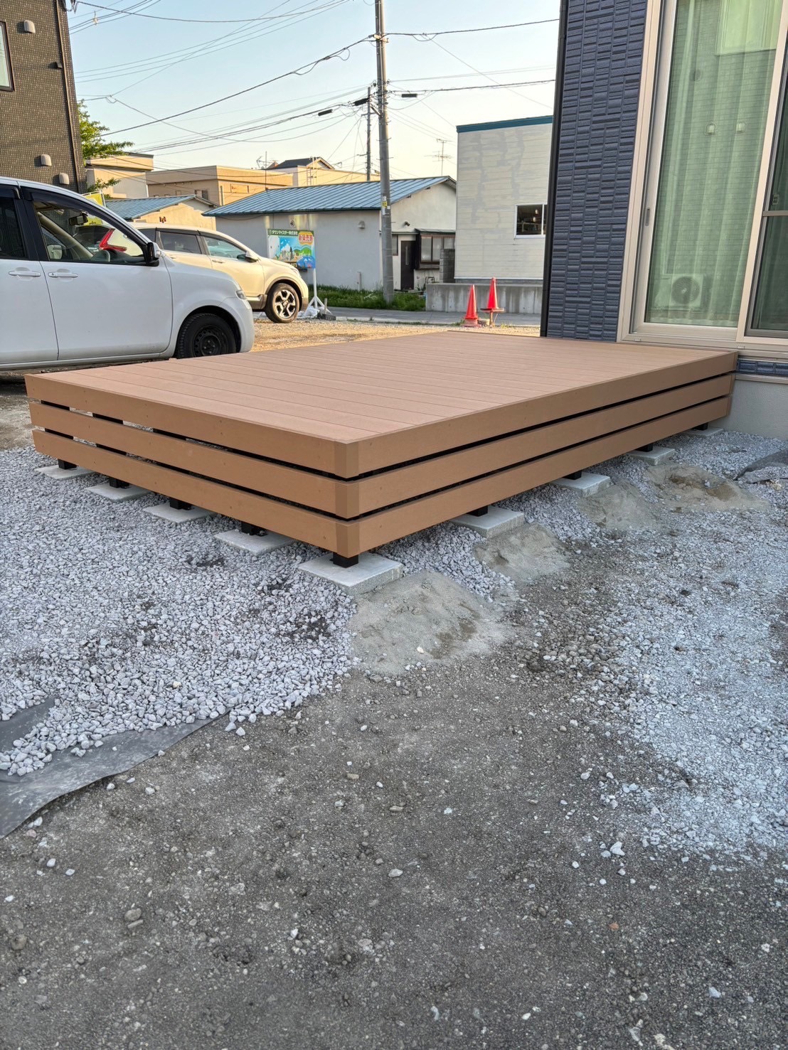 秋田　ウッドデッキ